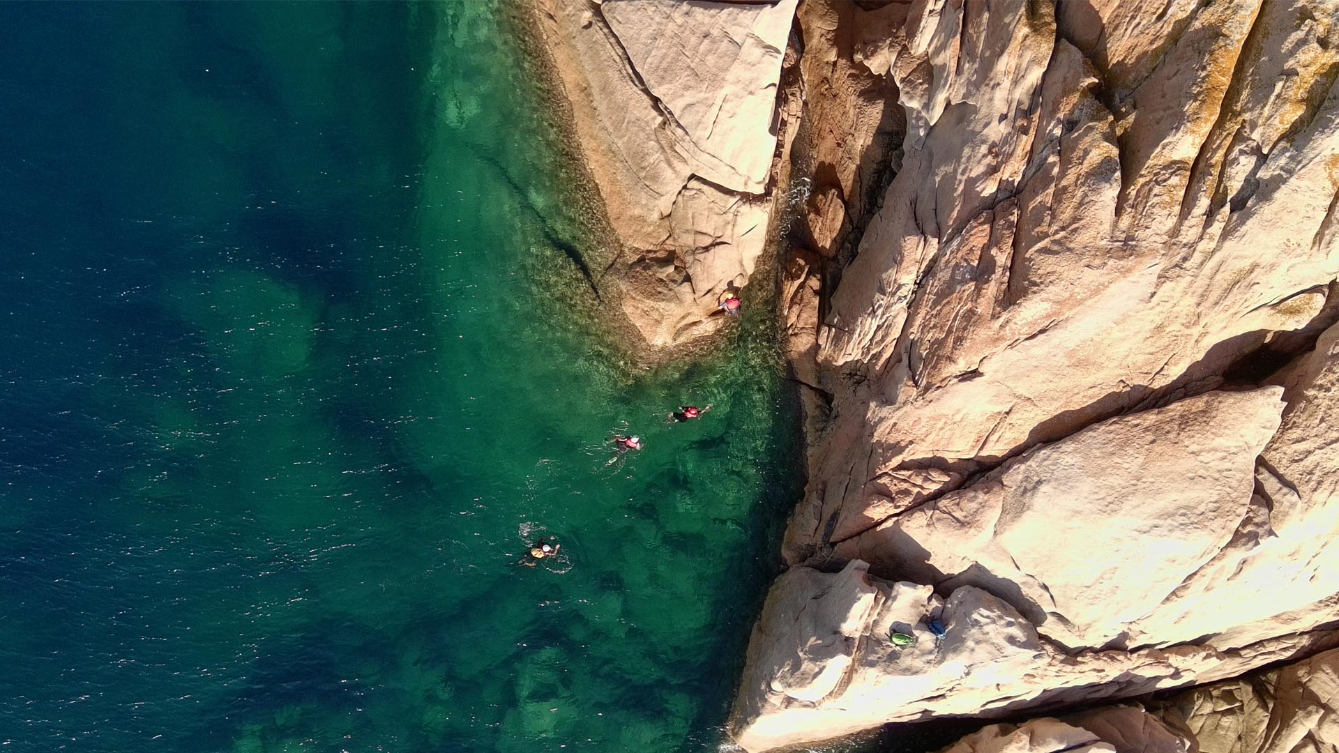 Coasteering a Capo Ceraso: Avventura tra le Rocce e il Mare — photo 3